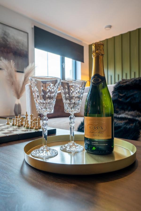 The Arran Suite - Your Stylish Scottish Getaway! 글라스고 외부 사진